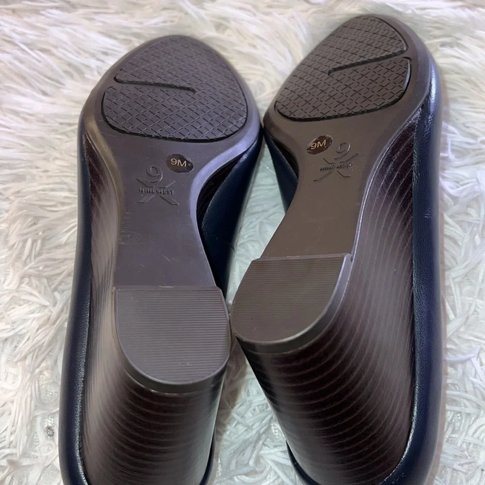 NWT Nine West Jazzin Almond Toe Wedges size9M blue vavy